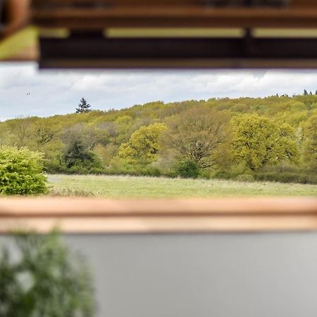 The Lookout At Cloatley Meadow Leilighet Hankerton Eksteriør bilde